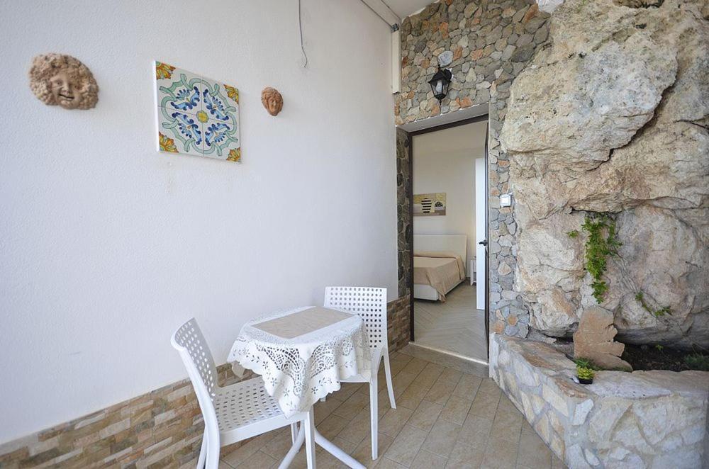 Appartamenti Da Clarissa Macari Exterior photo